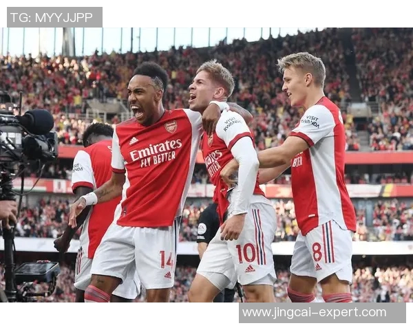 世界杯焦点战曼城与阿森纳平局红牌争议引发全场热议